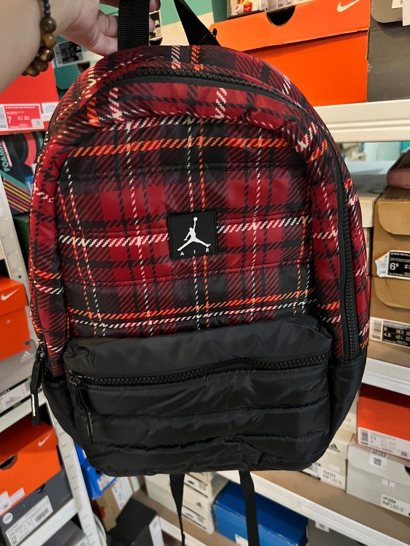 Jordan backpack (Category: Backpacks) located in Cainta. Submitted by saelselore (Listing ID 1332316326, Image 1). Description: Ptpa Jordan Quilted backpack 19 L With laptop compartment For only 1,200 ‼️.