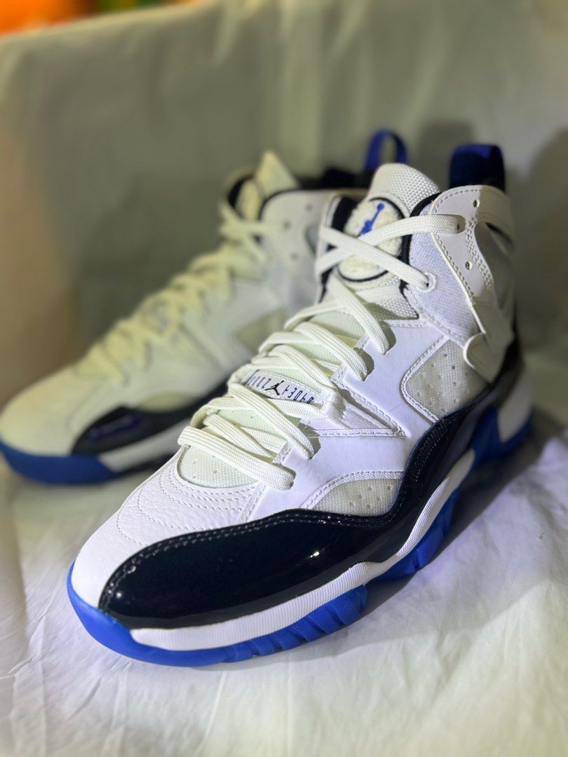 Jordan Jumpman two Trey (Category: Activewear) located in San Juan City. Submitted by projectvanity (Listing ID 1332327347, Image 1). Description: Original store bought Size 9 Comes with box and paper bag Used twice Jordan Jumpman two Trey .