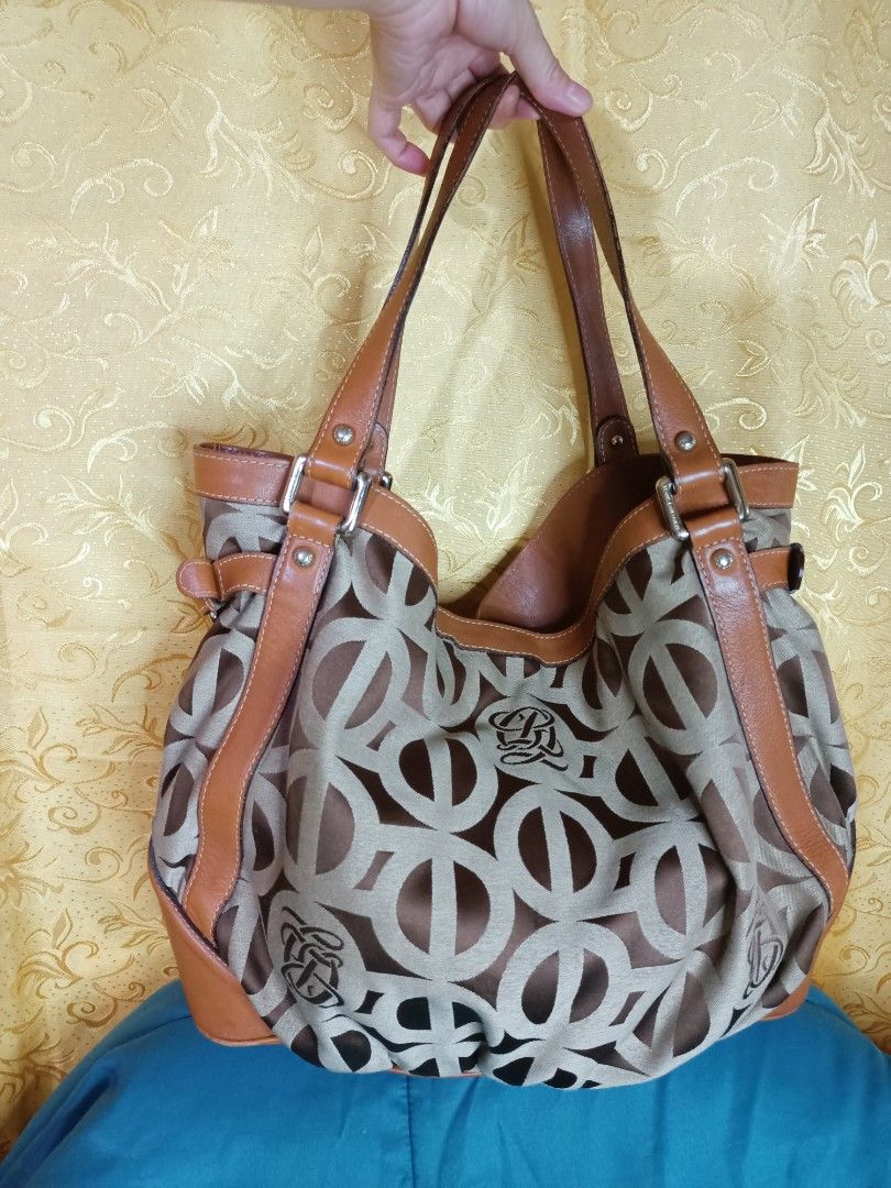 Louis Quatorze LQ Women s Fashion Bags Wallets Shoulder Bags on Carousell