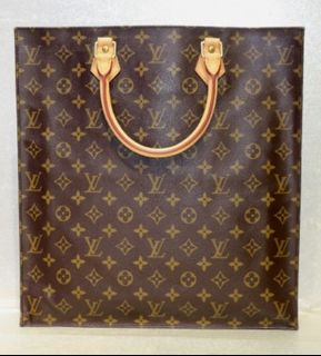 (Category: ) located in . Submitted by fashion_nista (Listing ID 1332309186, Image 1). Description: .