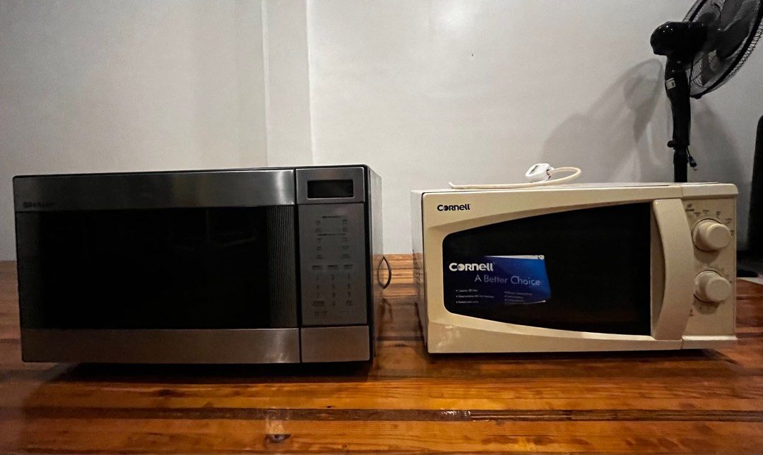 Microwave for parts (Category: Ovens & Toasters) located in Cebu City. Submitted by alri.alri (Listing ID 1332336698, Image 1). Description: Non working Microwaves selling for parts Sharp model R-398F(S) -P1000 Cornell model DM068 - P500.