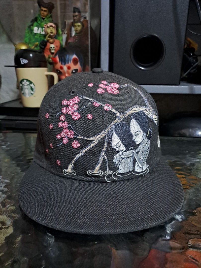 New Era x Sam Flores 7 1/2 (Category: Caps & Hats) located in Makati City. Submitted by aizen15 (Listing ID 1332371371, Image 1). Description: Sam Flores Upper Playground by New Era Size 7 1/2 fits 7 3/8 issue: discoloration on sweatbands accidentally poured non color safe bleach check photos provided.