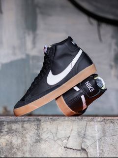 (Kategori: ) berada di . Dikirim oleh shoe_crazy (ID iklan 1332430453, Gambar 1). Deskripsi: .