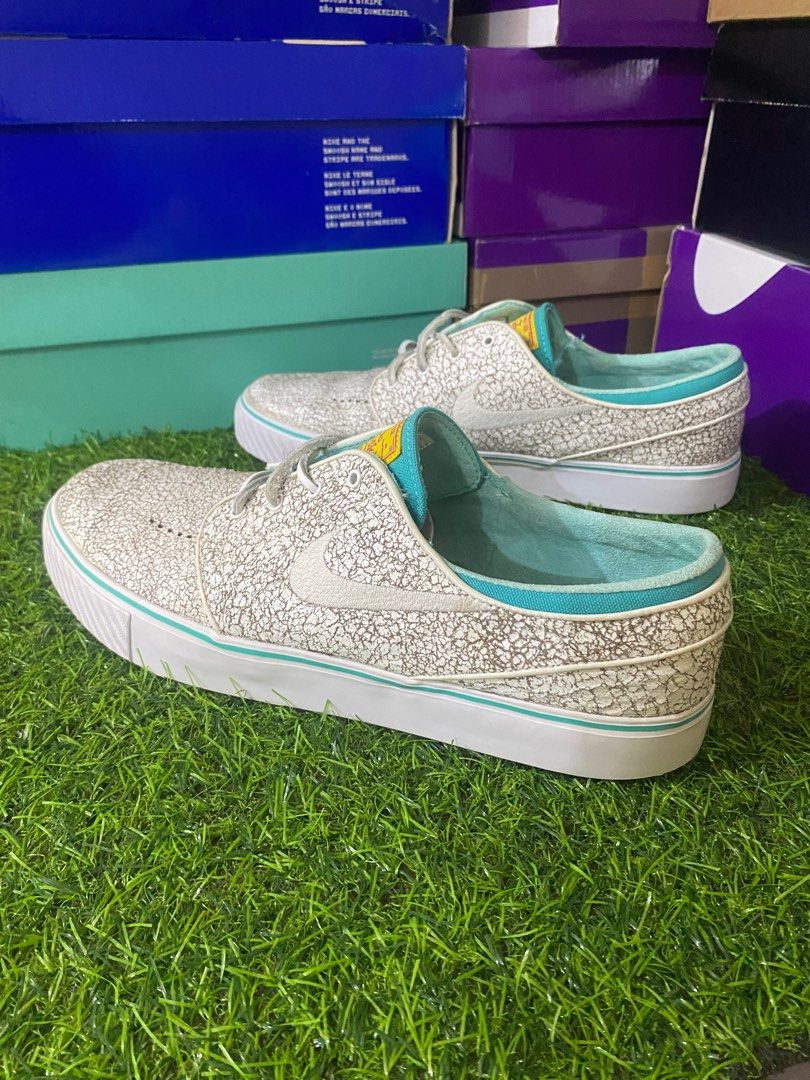 Nike sb stefan janoski Flamingo Men s Fashion Footwear Sneakers on Carousell