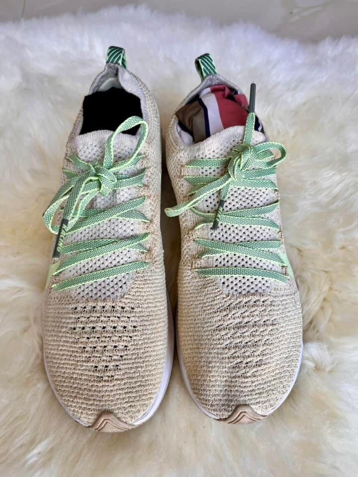 Zoom flyknit light cream 2025