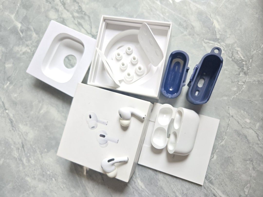 Orig Airpods Pro 2 (Category: Headphones & Headsets) located in San Juan City. Submitted by tanexsulla42 (Listing ID 1332373562, Image 3). Description: 💯Facebook Page: 💯Ashley & Lyn Mode of Payment: 🍓Cash Bank Transfer 🍓GCash & Paymaya Installment: 🍓Credit Card 🍓Ggives 🍓Home Credit 🍒Cash on Delivery 🍒 Shipping 🍒Meet Up 🍒Trade In You can visit our Physical store in Stall number " Y-07 Aquarium Greenhills Mall LOOK : Jenny.