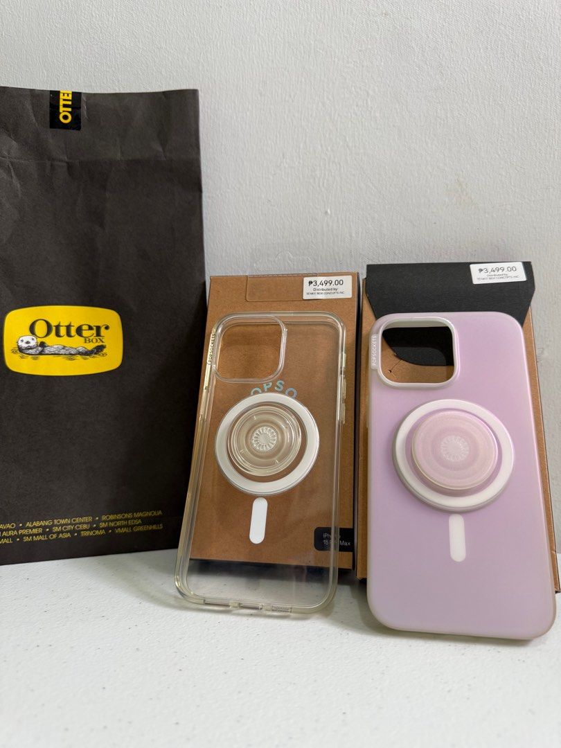 Original POPSOCKETS + MagSafe clear case for iphone 15 promax (Category: Cases & Sleeves) located in Batangas. Submitted by shop_pinkaholics_closet (Listing ID 1332343442, Image 2). Description: 💯 original , with box Mall price php 3,499.