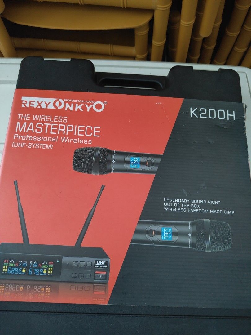 Professional Wireless Microphone63149556354563110