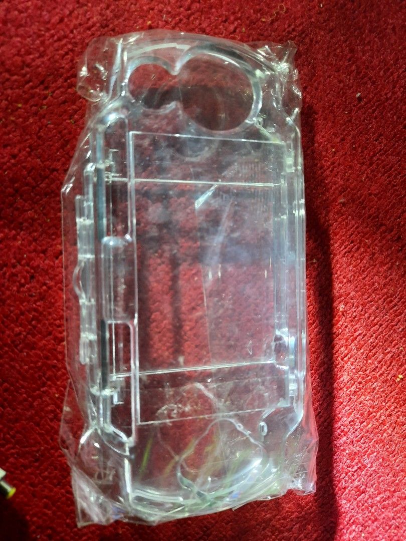 Psp Fat crystal Case and cables others, Video Gaming, Gaming