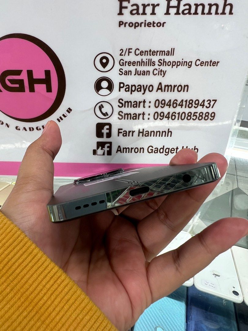 REALME 12 5G (Category: Realme) located in Manila. Submitted by farhanadau39938 (Listing ID 1332314613, Image 2). Description: REALME 12 5G •STORAGE:256GB •MEMORY: 8+4RAM •PROCESSOR: mediate dimensity 6100+ •SCREEN SIZE:6.72 in •BATTERY CAPACITY: 500mAh •CAMERAS: front 8mp rear 108MP+2MP •DUAL SIM •NOT REFURBISHED •NO ISSUE •LEGIT/ ORIGINAL •GOOD AS NEW •UNLI RESET •FACTORY UNLOCKED/ ANY SIM INCLUSION CASE TEMPERED CHARGER Follow us on tiktok: ww