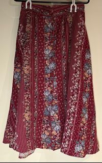 (Category: ) located in . Submitted by clearing_our_closet (Listing ID 1332380577, Image 1). Description: .