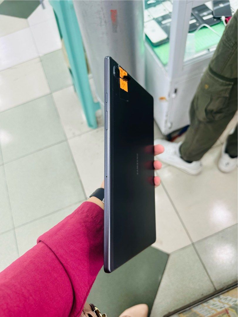 Samsung Tab A7 64gb Wifi No issue (Category: Samsung) located in San Juan City. Submitted by javedsgadgetshop (Listing ID 1332315862, Image 3). Description: OPEN FOR INSTALLMENT VIA CREDIT CARD/GGIVES/SPAY/BILLEASE & SWAP/TRADE-IN! BUY AND SELL! Quick Specs : Samsung Tab A7 •64gb •NTC Variant •Good batt health •Wifi Only •95% Smoothness •No hidden issue | No Repaired •100% Authentic | Not Refurbished •w/ OEM Charger & store warranty ❣️ - serial c