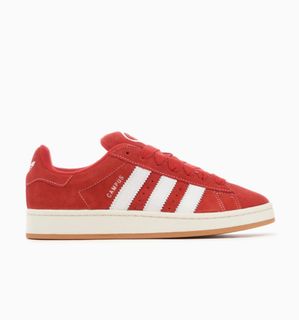 (Category: ) located in . Submitted by chillingimavillain_sneakerstwo (Listing ID 1332370464, Image 1). Description: .