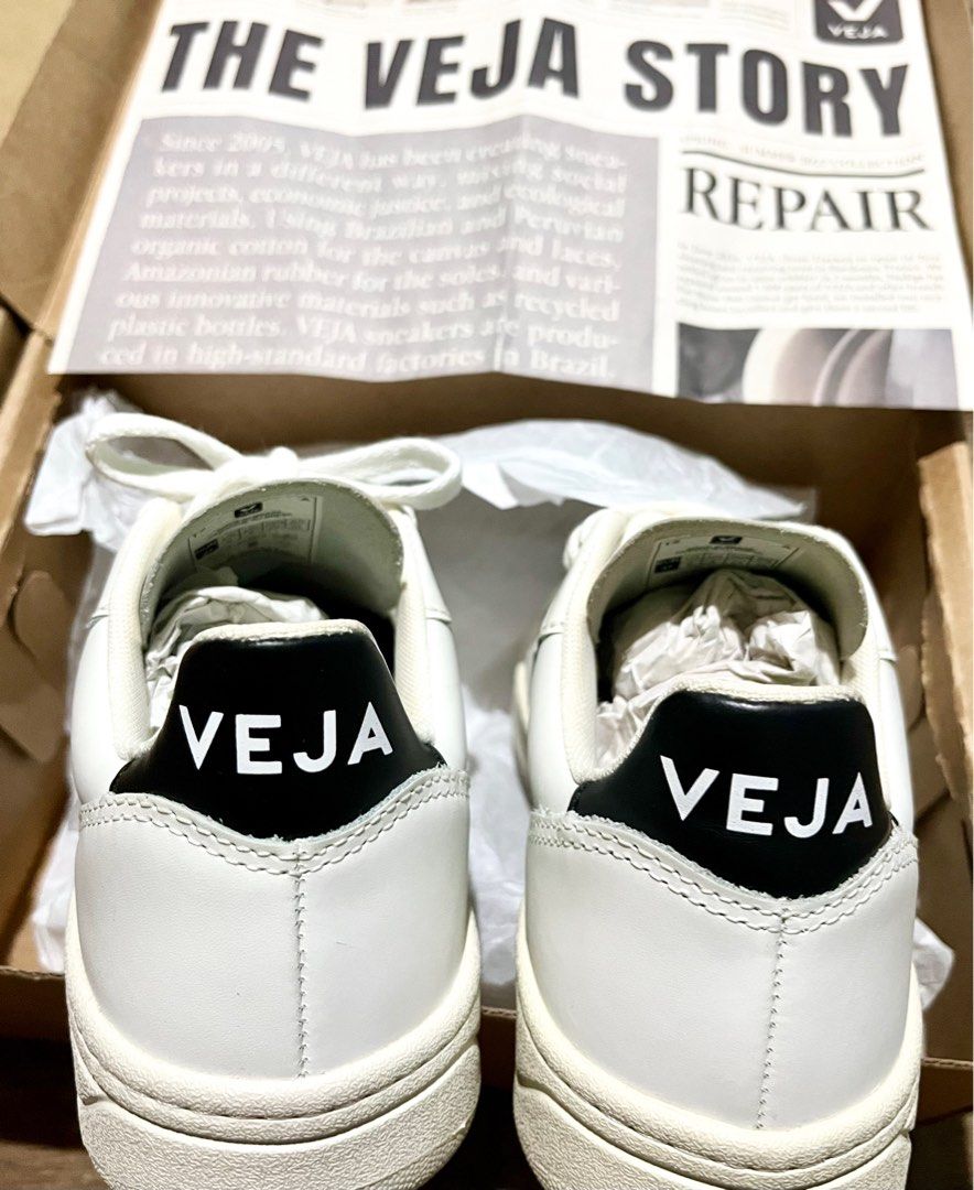 Veja V-10 Leather Extra White/Black (Category: Sneakers) located in Paranaque City. Submitted by chwistine90 (Listing ID 1331608160, Image 3). Description: [like new] Veja V-10 Leather Extra White/Black EU37 / US 6 Womens / 23cm Bought in Australia Used a few hours only indoors, good as new. Sanitized already before posting here. It’s nicer and leather is extra white in actual, lighting inside our house is just yellowish. RFS: not my size Last pr