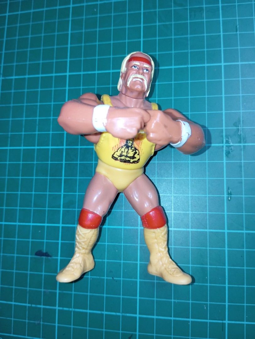 WWF WWE Vintage Figures (Category: Figurines & Statues) located in Manila. Submitted by johnhunte48138 (Listing ID 1332425443, Image 3). Description: all working Ultimate Warrior P1500 Hulk Hogan SOLD Jake the snake 600.
