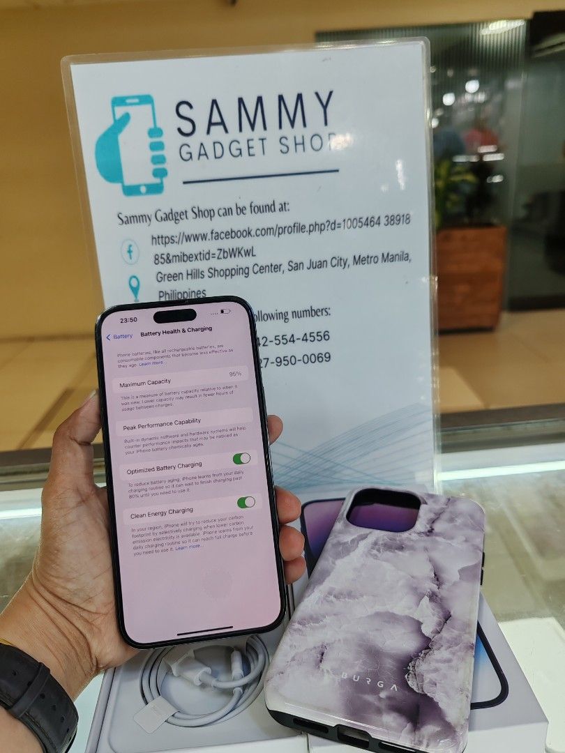 14promax 128 Preloved (Category: iPhone 14 Series) located in Quezon City. Submitted by ronalynac40976 (Listing ID 1332479558, Image 3). Description: Iphone 14promax 128 Factory unlock 95% Batteri health good condition With box, case, cord Pick up Store in Greenhills Shopping Center We accpet swap/trade in We accept creditcard by installment+% We accept ggives & spaylater+% Dm or call for fast transaction 09279500069/09425544556 Located @ Aquariu