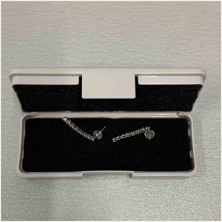 247005554 METAL NO BRAND K18/750 EARRINGS 1.1 g 0.1 g, Women's Fashion