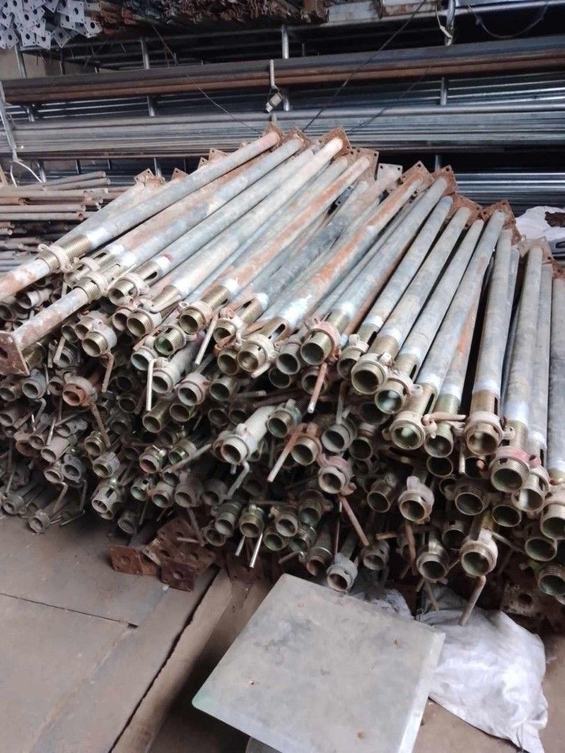 3.4mtrs USED SHORING jack Sale (Category: Construction & Building Materials) located in Valenzuela. Submitted by elizabeth.nietes (Listing ID 1332473714, Image 1). Description: call : 0961 545 0901 second hand used but not abuse SHORING JACK 3.4mtrs @650/pc until supplies last 📌.