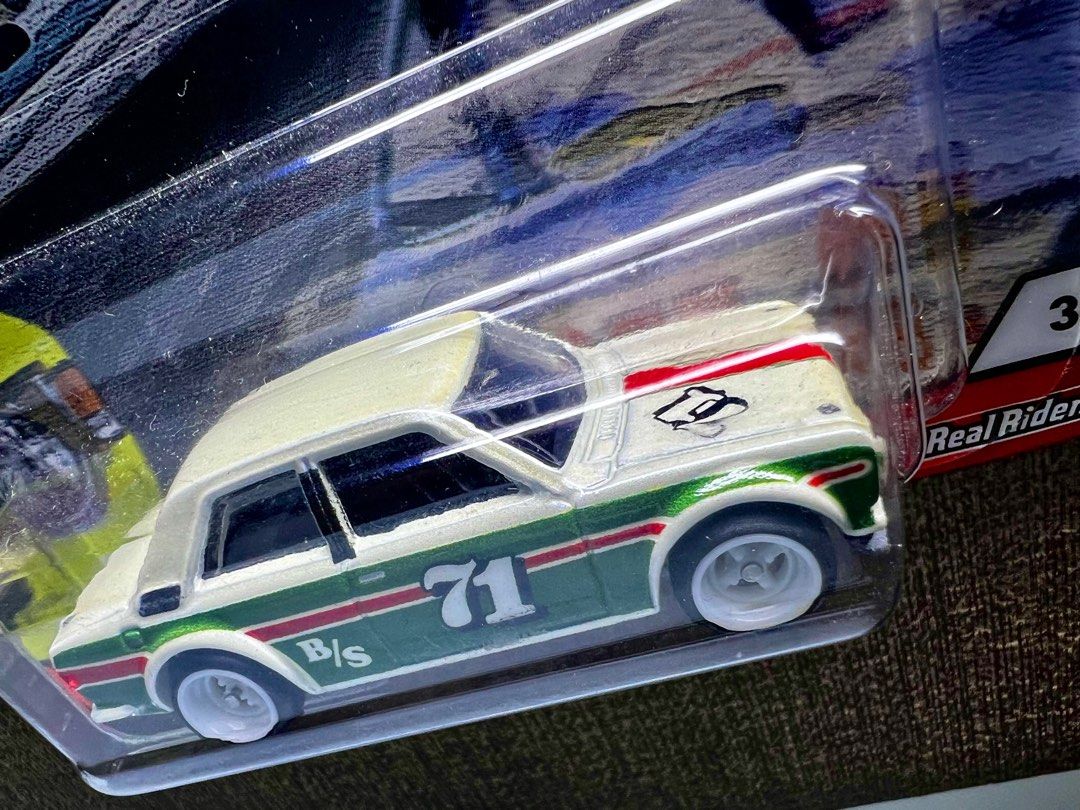 ‘71 DATSUN 510 HOTWHEELS PREMIUM, Hobbies & Toys, Toys & Games on Carousell