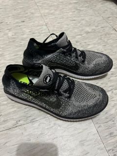 100 nike flyknit free rn CarousellHong Kong