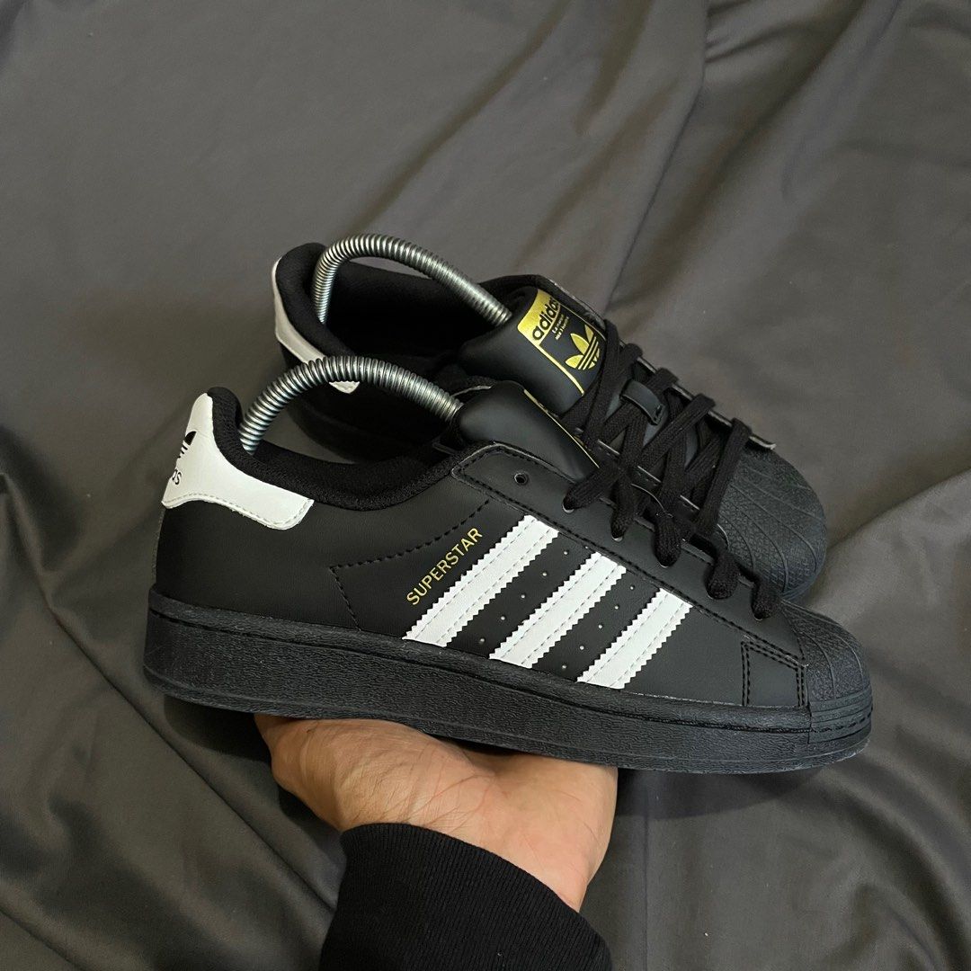 Adidas Superstar