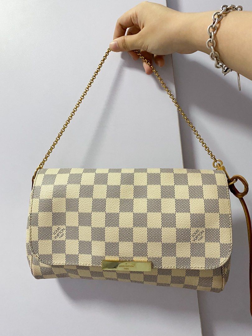 AUTHENTIC LV Favorite MM in Damier Azur (Category: Luxury Bags & Wallets) located in Quezon City. Submitted by closetofcoco (Listing ID 1332506218, Image 2). Description: GUARANTEED AUTHENTIC PM FOR INQUIRIES NO LOW BALLING.