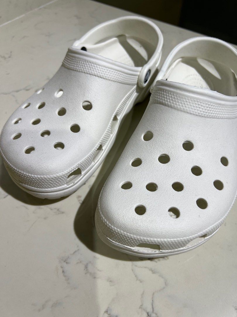 Authentic Used Classic White Crocs M6 W8