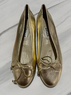 (Kategori: ) berada di . Dikirim oleh coolstyle_authentic_preloved (ID iklan 1332473073, Gambar 1). Deskripsi: .