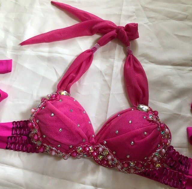 Beaded Hot Pink Bra (Category: Others Tops) located in Limay. Submitted by 2000sbae (Listing ID 1332548838, Image 3). Description: Size: S-M.