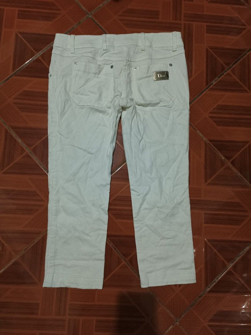 CHRISTIAN DIOR PANTS (Category: Luxury Apparel) located in Santa Cruz. Submitted by nikegemthrift2016 (Listing ID 1332502401, Image 2). Description: Christian Dior Pants (Legit) Size 30.