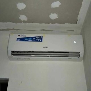CHRISTMAS SALE SPLIT TYPE INVERTER AIRCON