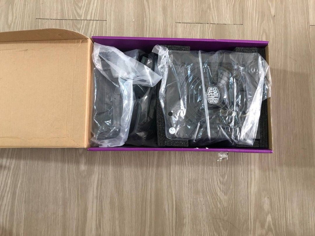 CoolerMaster 750 V2 Gold Full Modular (Category: Computer Parts) located in Manila. Submitted by atlas1919 (Listing ID 1332492018, Image 3). Description: Never been mounted Opened to check the item rfs: canceled project .