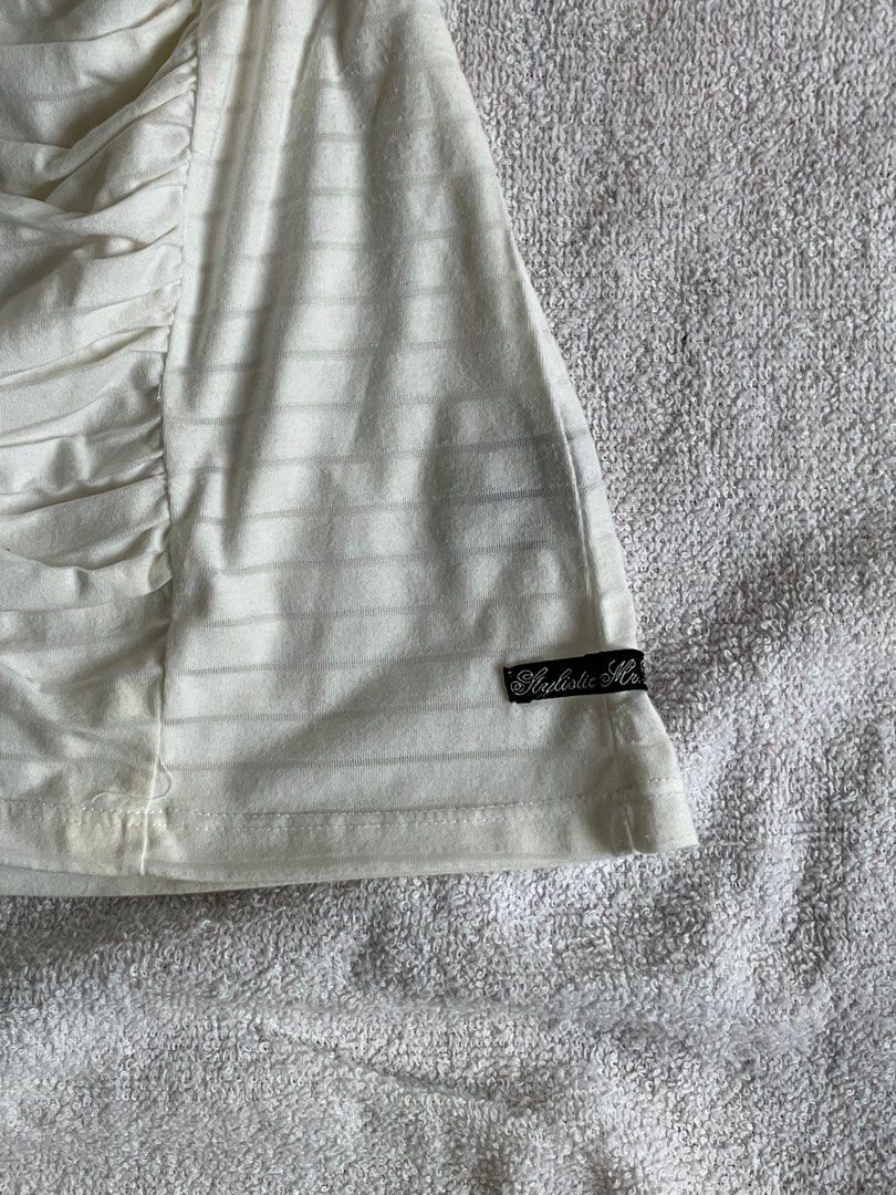 Dessy Shoujo Babydoll Top (Category: Blouses) located in Cavite. Submitted by koricat (Listing ID 1332558847, Image 3). Description: Branded Like New Need Wash lang Size S-M MOP :Gcash MOD: Gogoexpress, Lalamove, Flashexpress.