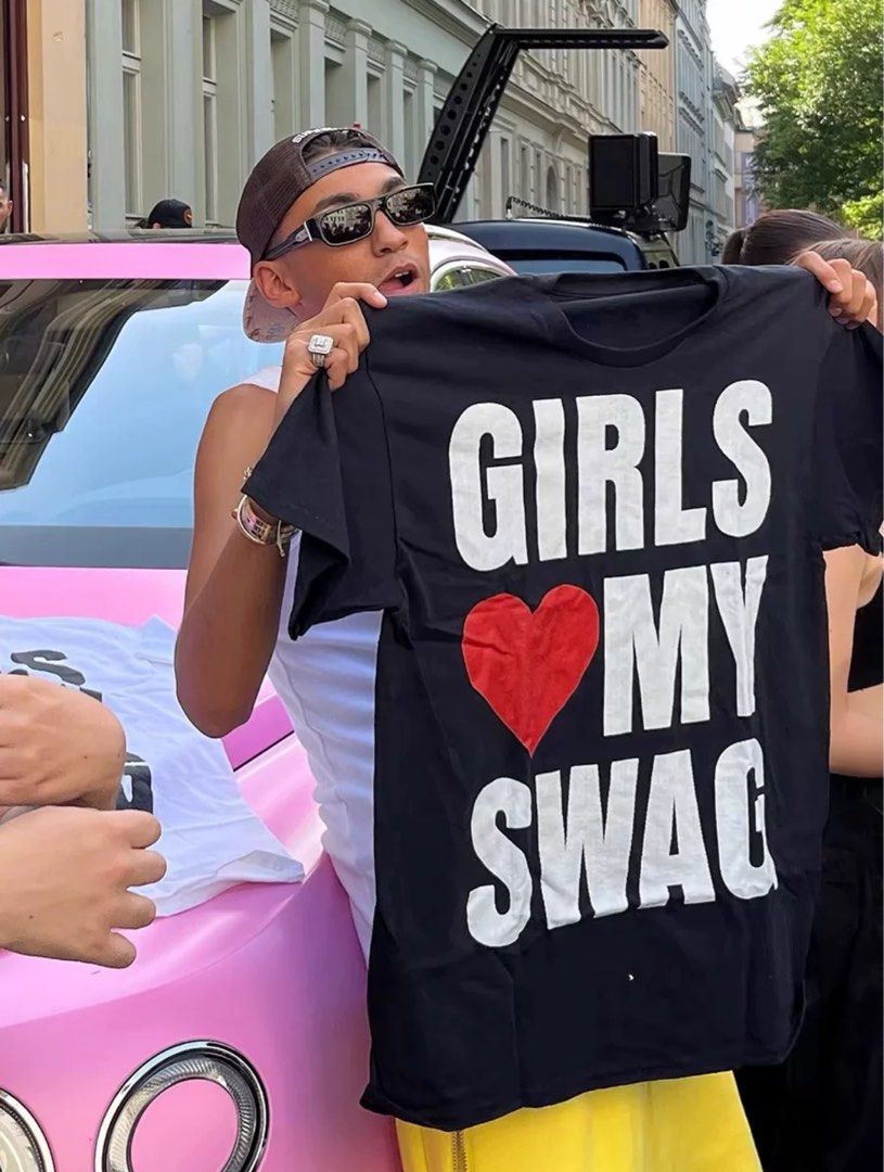 Love graphic t shirt online