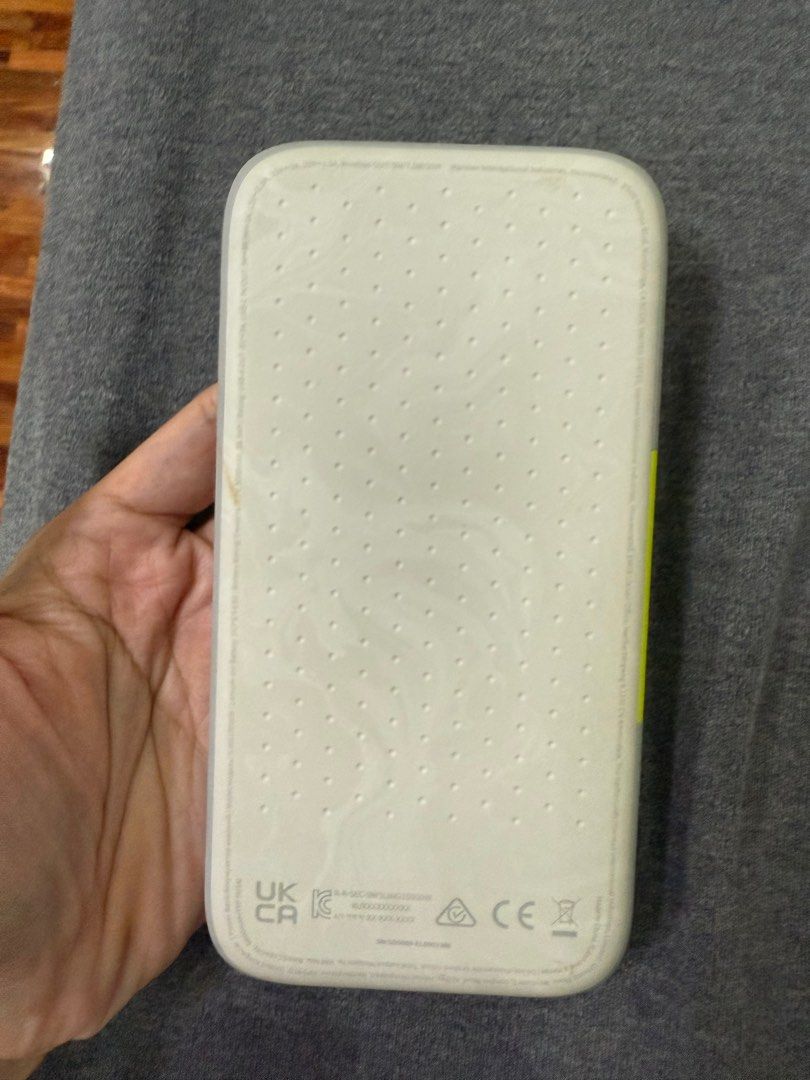 INFINITY Lab Instant go 10,000 wireless (Category: Batteries & Power Banks) located in Quezon City. Submitted by sbalane (Listing ID 1332459391, Image 3). Description: Used very seldom Original discounted price 4,436 pho from rustans .