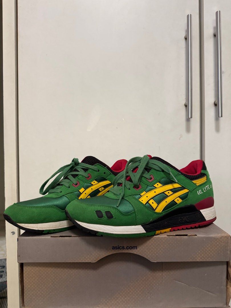Jordan 11 and Asics Gel Lyte 3 (Category: Sneakers) located in Singapore. Submitted by jab0ykn0w.tree (Listing ID 1332489309, Image 3). Description: Various shoe for sale PM for more detailed image price can be negotiated.
