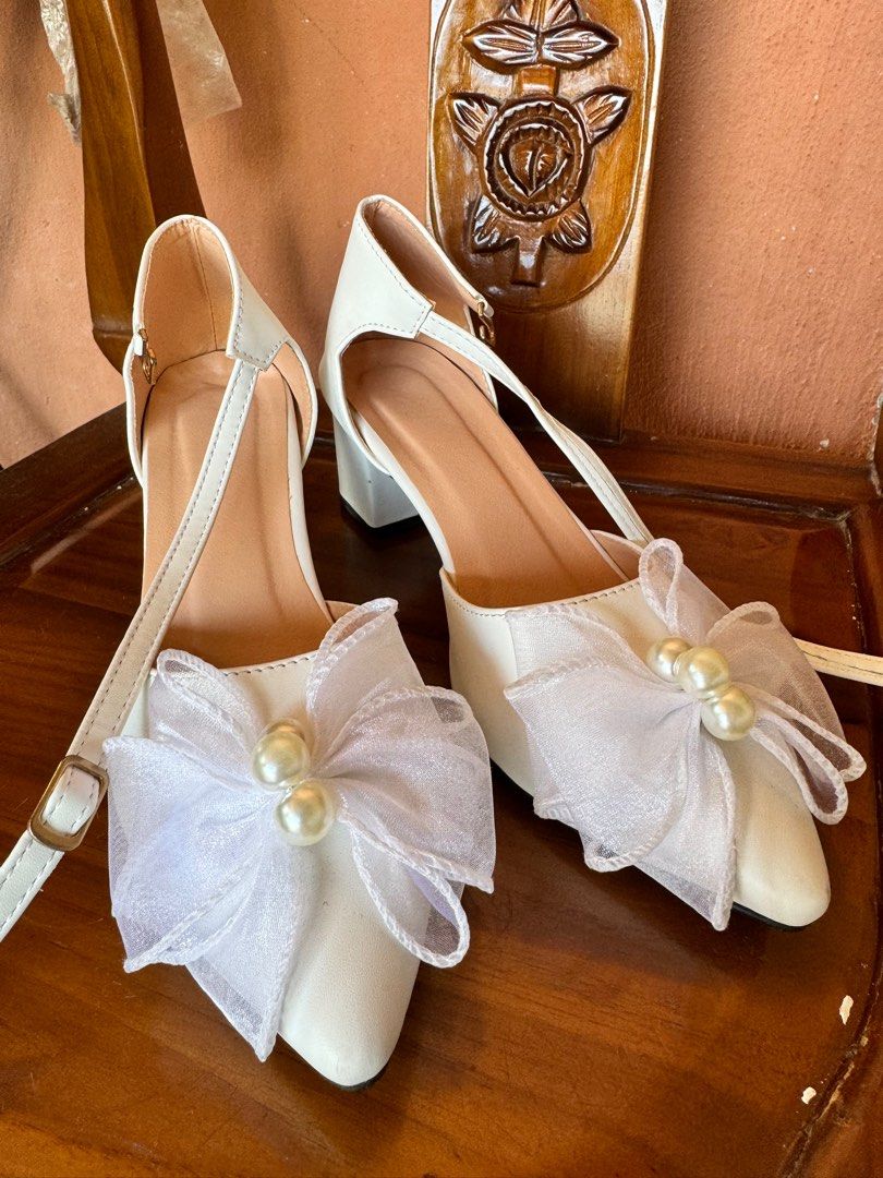 Kasut heels putih reben wedding dinner shoes size 37