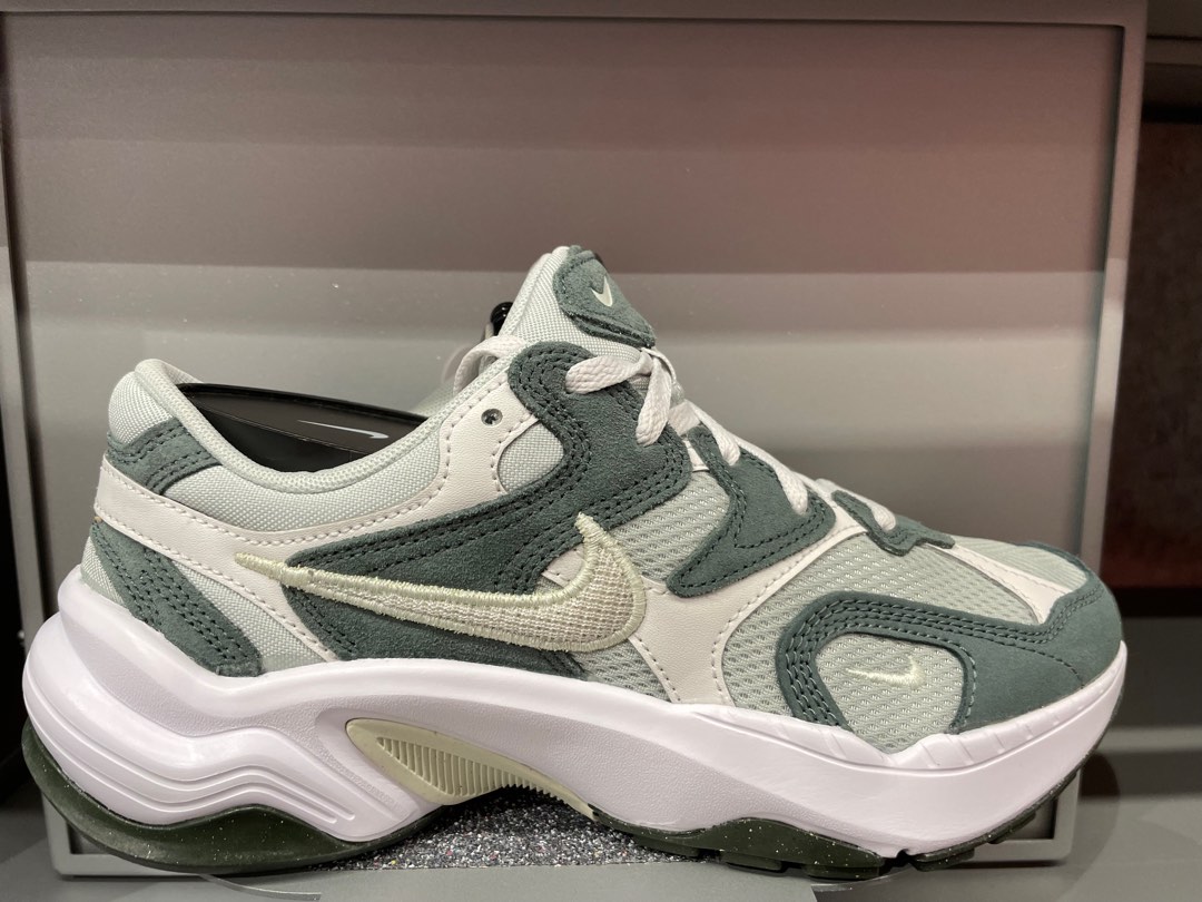 Kasut Nike women