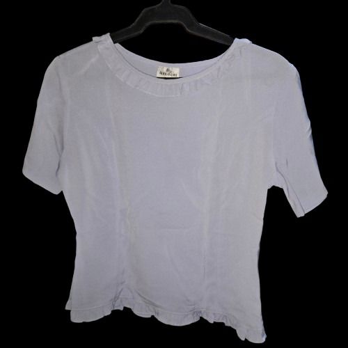lavender top (Category: Blouses) located in Taguig. Submitted by declutter_anon (Listing ID 1332457475, Image 1). Description: S-m.