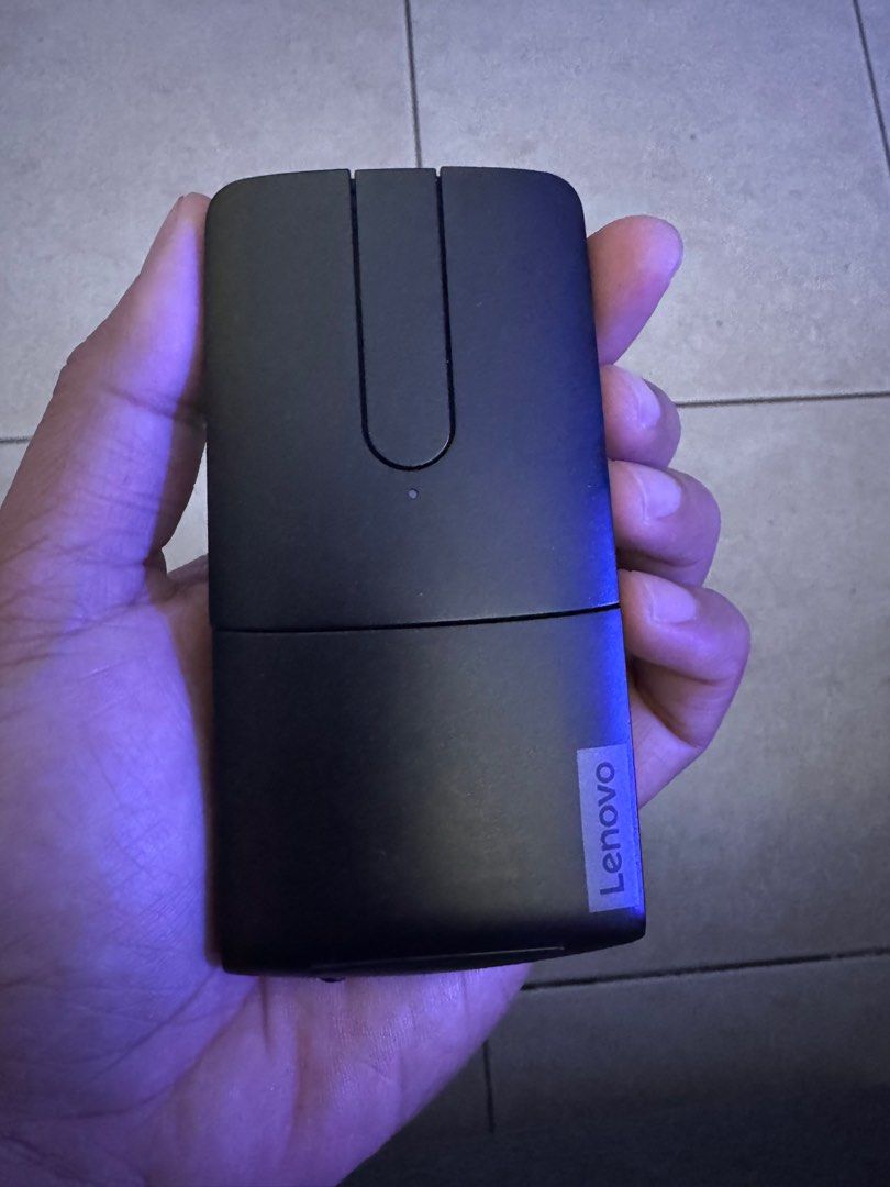 Lenovo Yoga Mouse (Category: Mouse & Mousepads) located in Manila. Submitted by absalon2 (Listing ID 1332507204, Image 2). Description: .