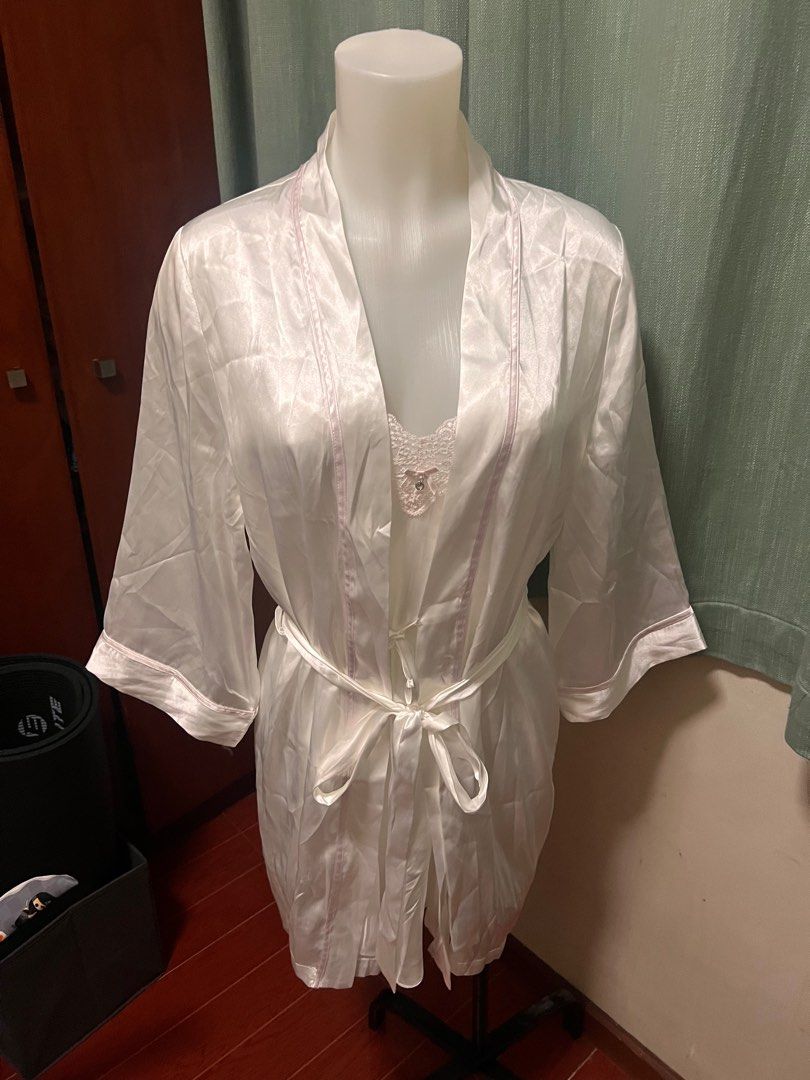 Linea Donatella Satin Bridal Robe (Category: Undergarments & Loungewear) located in Quezon City. Submitted by treeshabertol (Listing ID 1332589469, Image 1). Description: Embroidered ’Mrs.’ at the back. Brand new w/o tag.