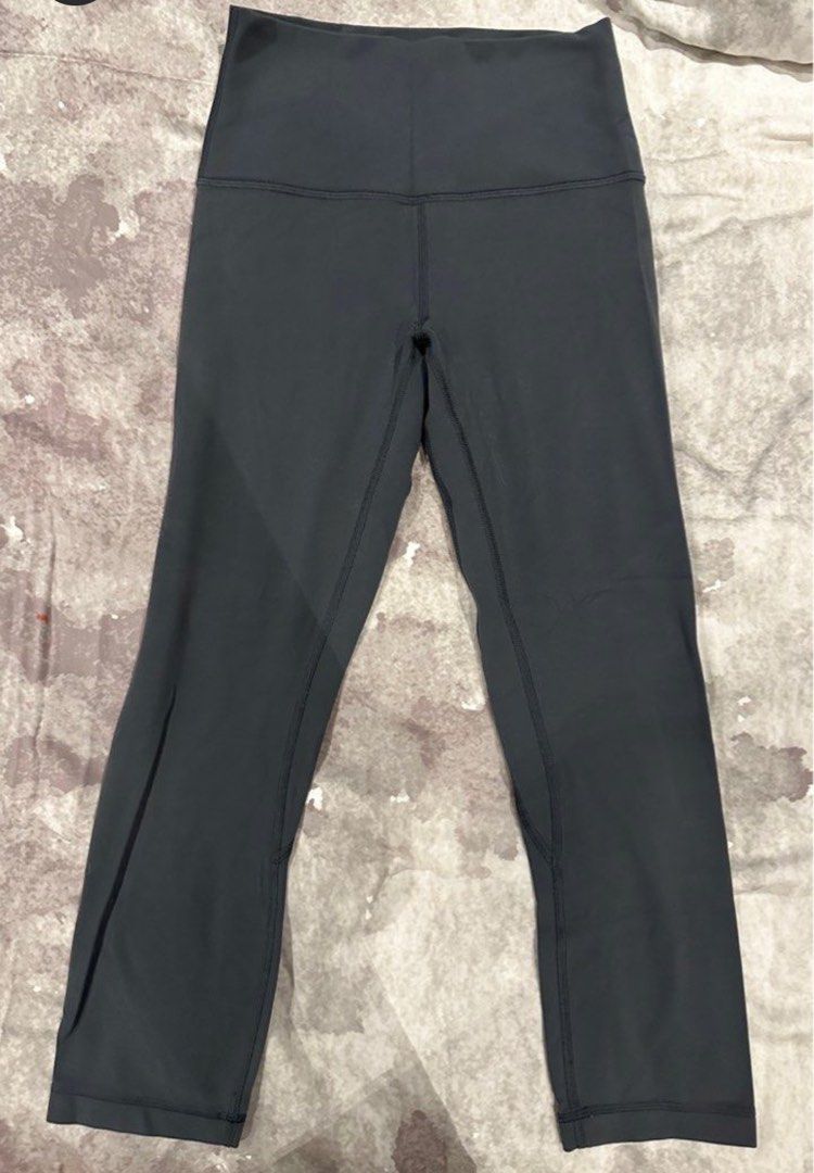 Lululemon black and grey leggings top