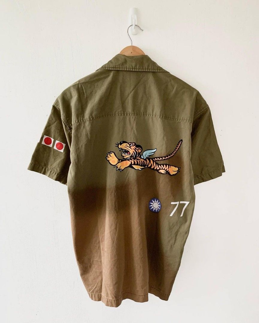 MAX BOXXER POLO (Category: Tshirts & Polo Shirts ) located in Manila. Submitted by HiddenTreasures2021 (Listing ID 1332486373, Image 2). Description: MAX BOXXER POLO (BAPE LOOKALIKE) Medium size (22W X 29L) No issue Color rate: 9/10 Pinag chu-church ko lang RFS: pang upgrade ng motor 1000 including shipping fee Meet up/Shipping Pangasinan area DM 🔑.