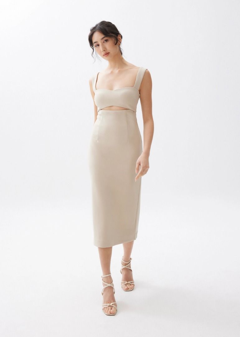 nicole padded cut out midi dress Nicole Padded Cut Out Midi Dress, Women's Fashion, Dresses & Sets, Dresses  on Carousell