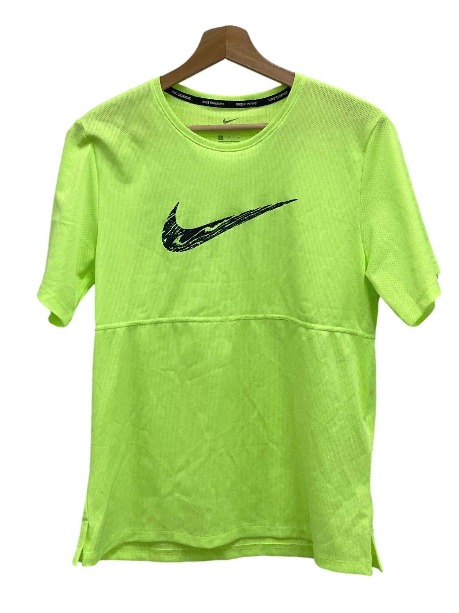 Luminous green nike shirt store