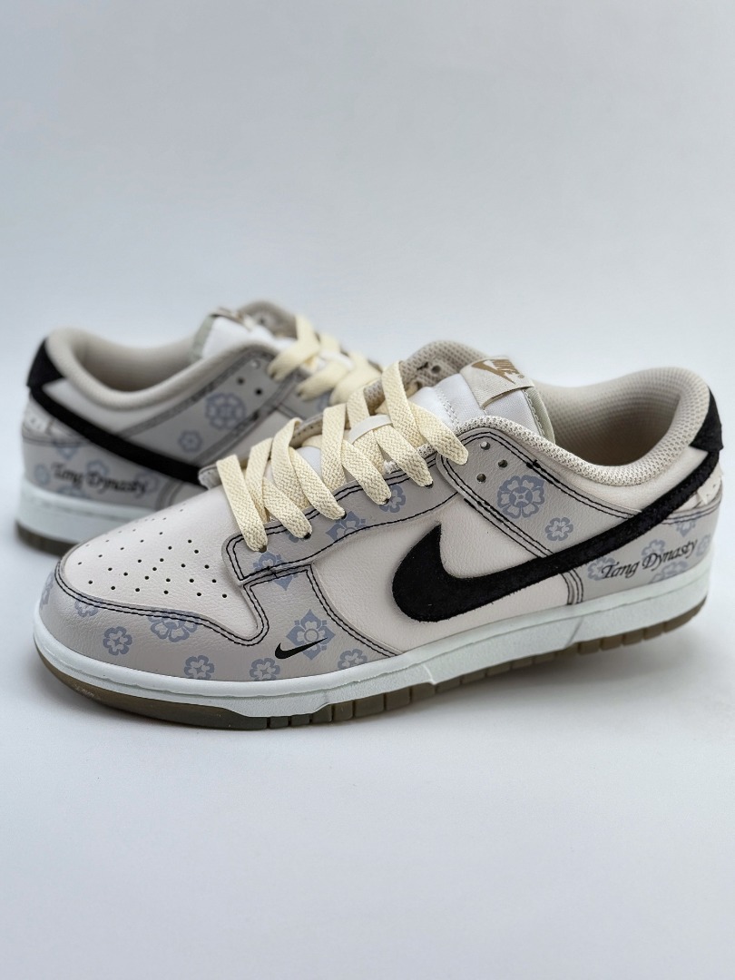 Nike SB Dunk Low Men s Fashion Footwear Sneakers on Carousell