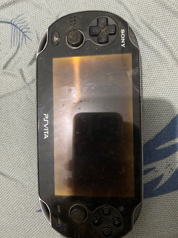 PSVITA (broken) (Category: PlayStation) located in Manila. Submitted by jimmuhehe (Listing ID 1332548605, Image 1). Description: Offer your price, Gcash first and sagot mo ang shipping fee Meetups; Festival mall/Atc.