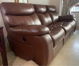 (Category: ) located in . Submitted by quinvia (Listing ID 1332452137, Image 1). Description: .