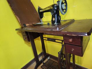Antique Singa Sewing Machine, Hobbies & Toys, Memorabilia ...