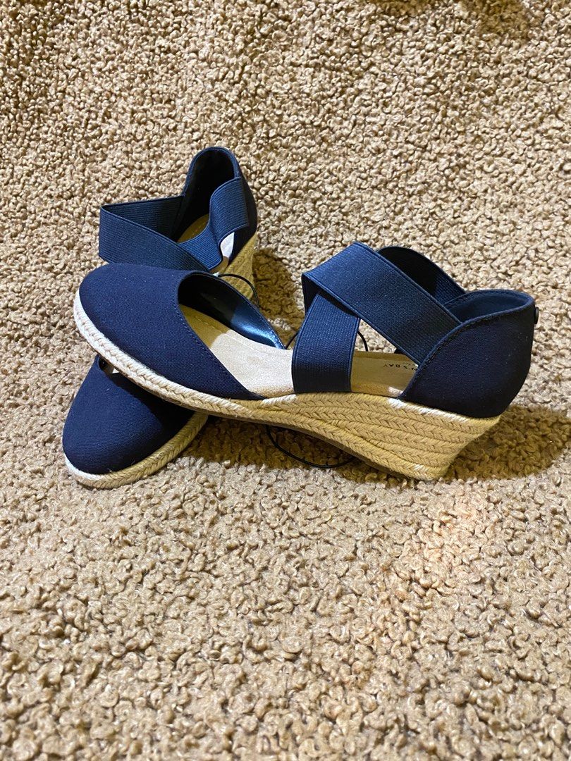 ST JOHN s BAY MEMORY FOAM SANDALS Women s Fashion Footwear Flats Sandals on Carousell